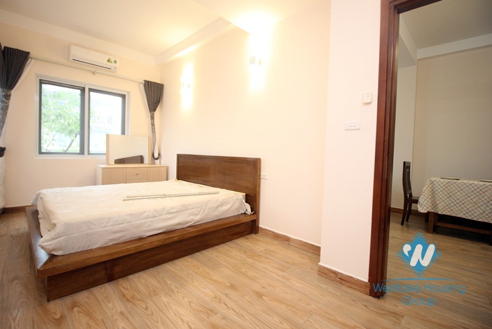 A newly serviced apartment for rent in Hoang Hoa Tham, Ba dinh